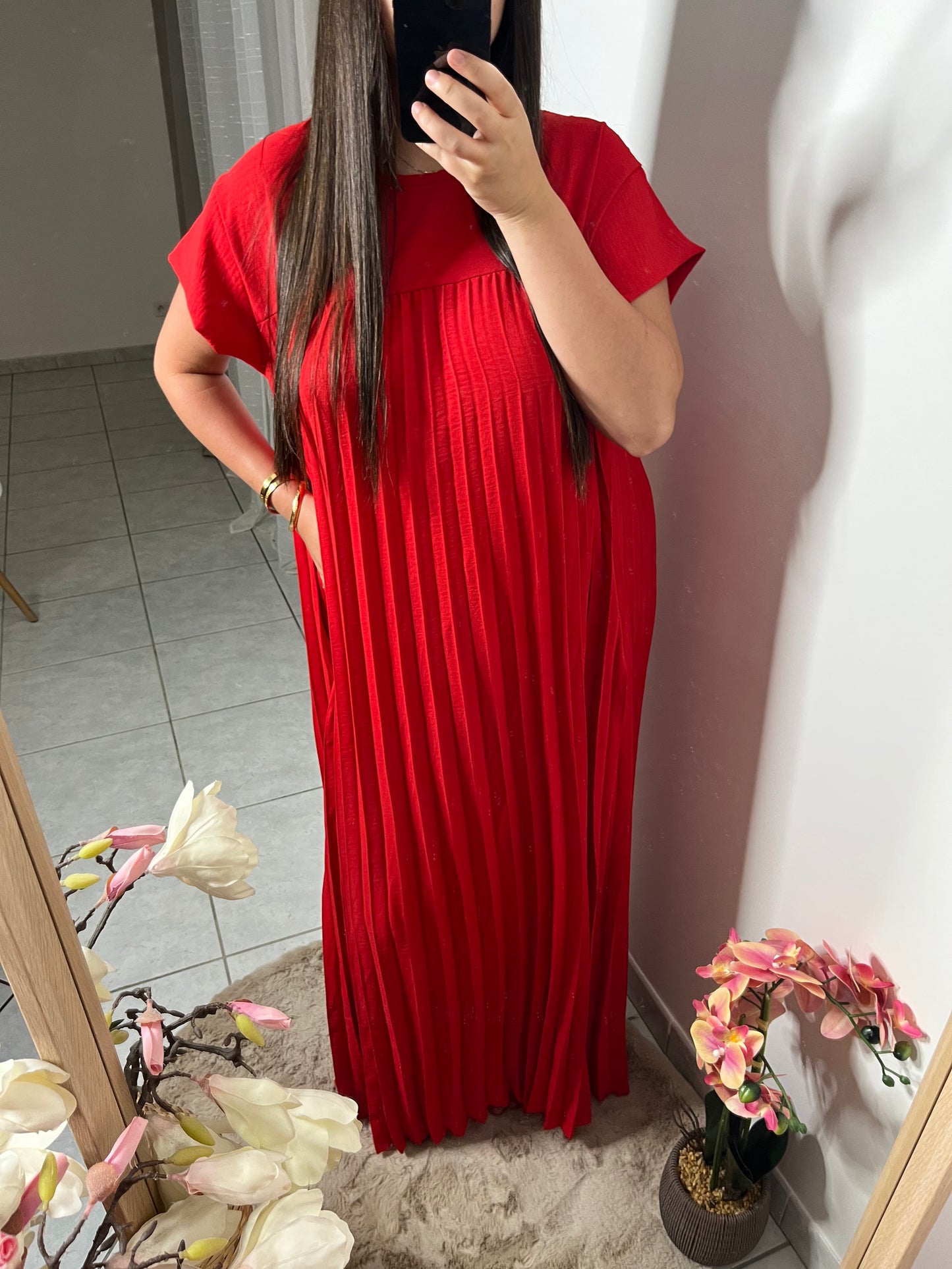 ⸻
Robe longue plissée – “Divine Élégance” taille unique 38 au 46
