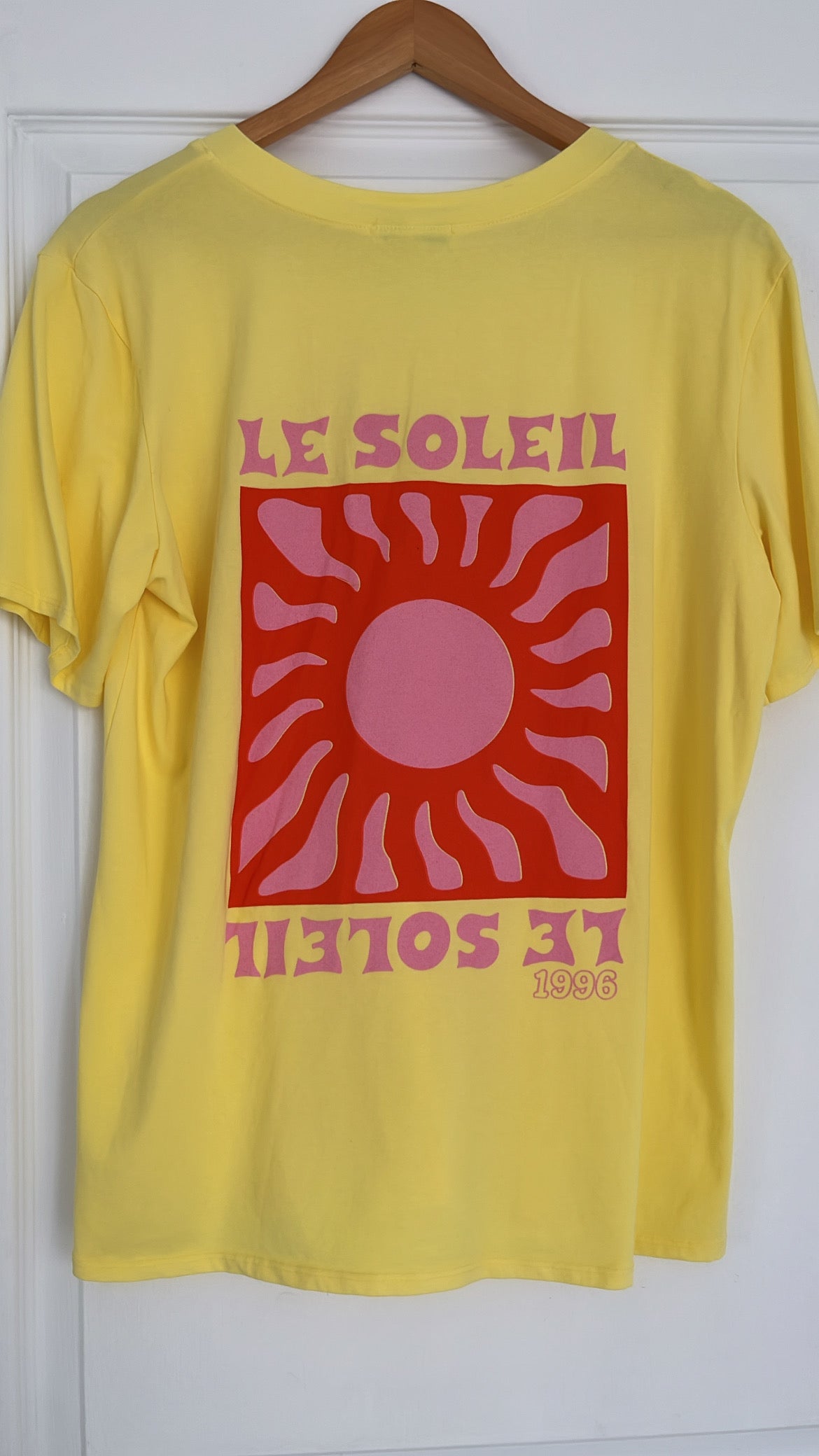 T-shirt oversize soleil☀️ taille unique - Variante de couleur