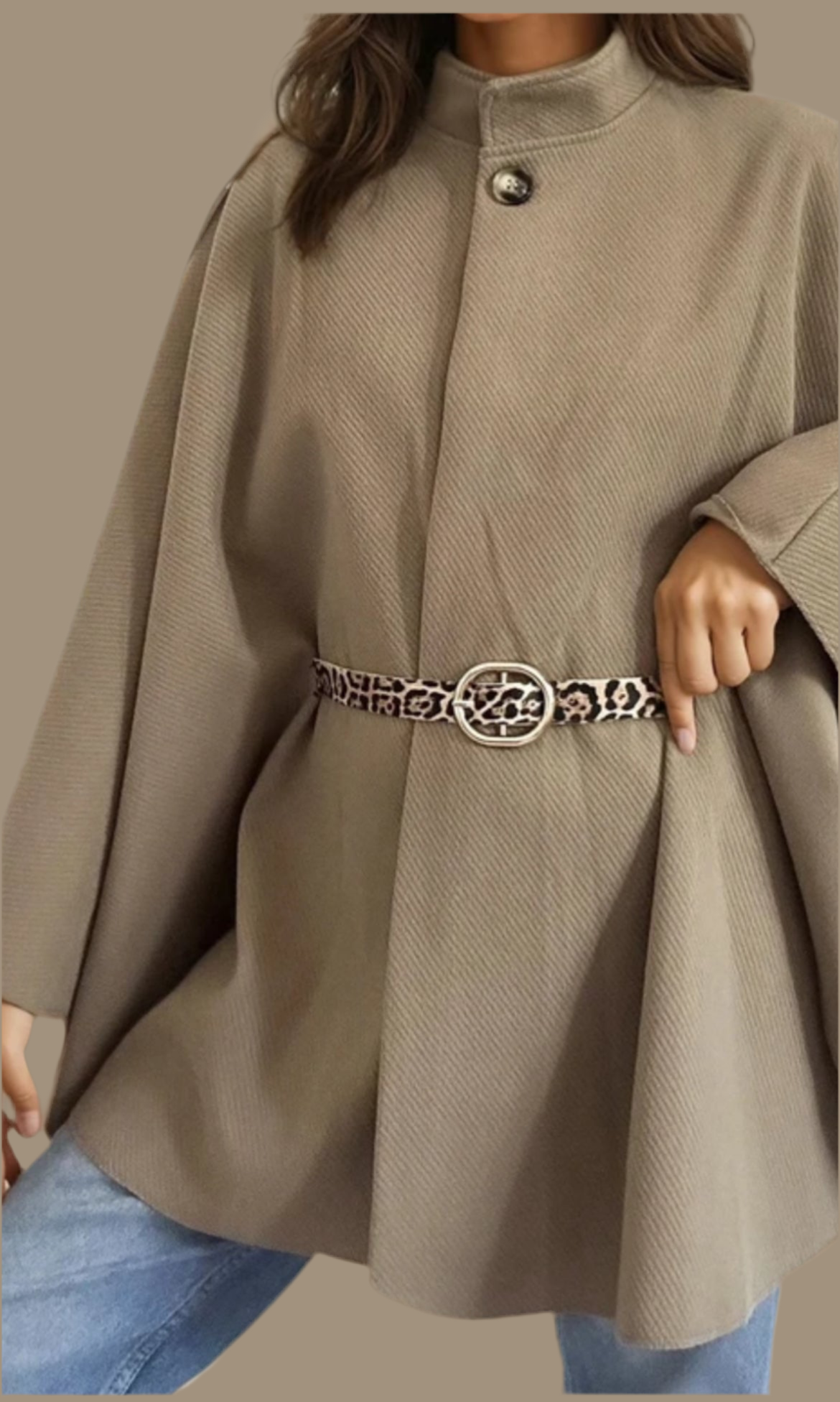 ✨ nouvelle, collection 🍁 Manteau cape chic Attention la ceinture est petite en taille pas de panique, vous pouvez mettre une ceinture fine de votre choix et de votre taille.
Tailles : 36 au 48
Composition : 100 % polyester