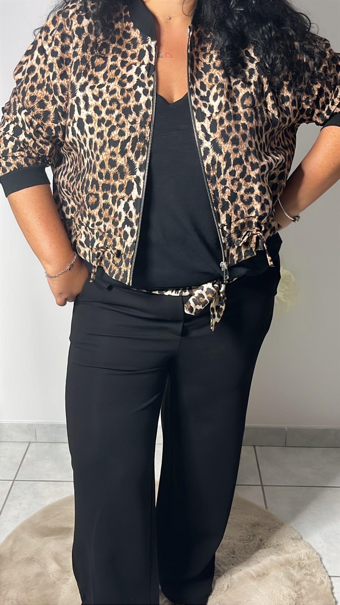 Pantalon Noir Chic avec Ceinture Foulard Léopard 🖤🐆 nouvelle, collection automne🍁