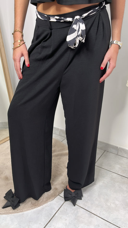 Nouvelle collection 🍁Pantalon fluide avec ceinture foulard zébrée
	•	Tailles : du 36 au 42