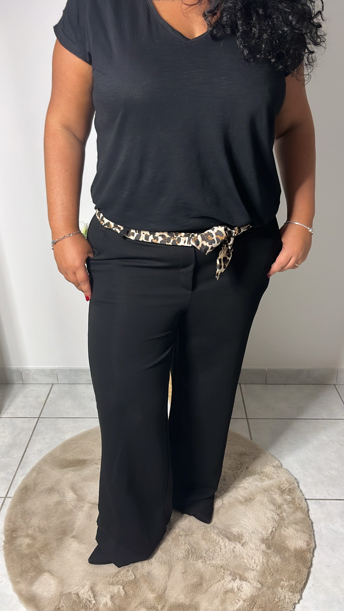 Pantalon Noir Chic avec Ceinture Foulard Léopard 🖤🐆 nouvelle, collection automne🍁