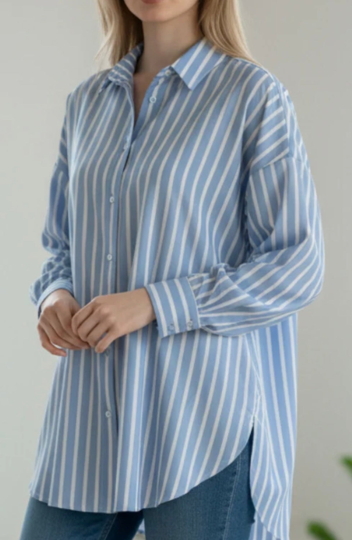 Nouvelle collection printemps🌺 la chemise, rayon de soleil ☀️ Les filles, voici la chemise parfaite pour la saison : légère, fluide et super agréable à porter ￼ taille unique ￼ du 38 au 48