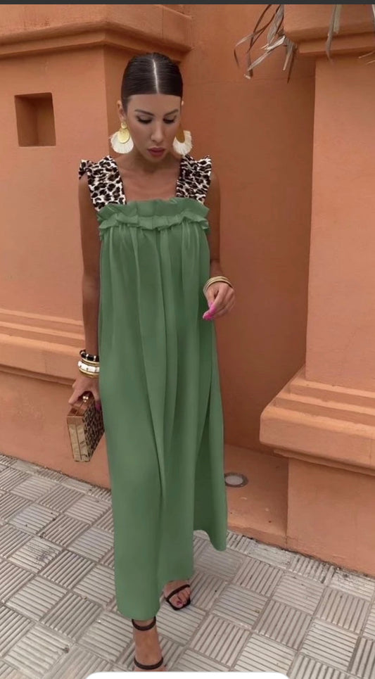 ✨ Robe longue fluide ultra tendance ✨

Disponible ￼ taille unique du 38 au 46